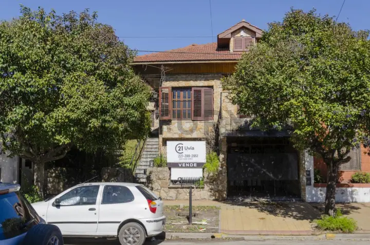 Casa de 3 dormitorios en La Plata, foto 1