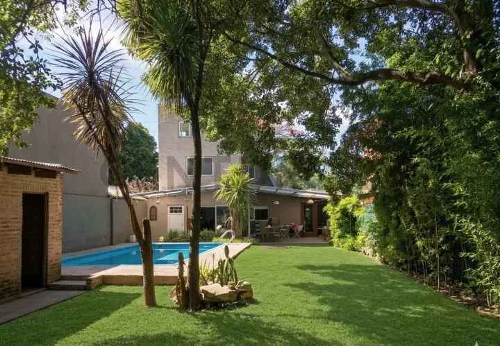 Casa de 4 dormitorios en City Bell, foto 1