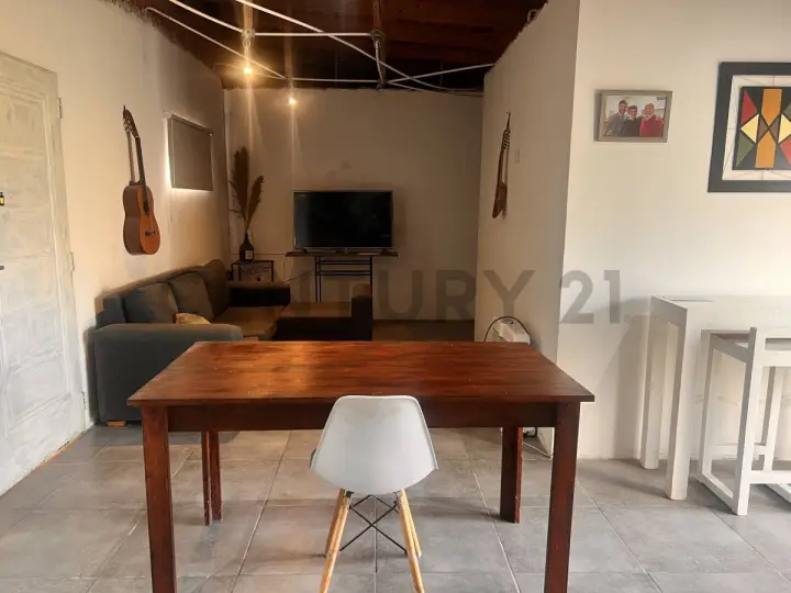 Casa de 4 dormitorios en Melchor Romero, foto 1