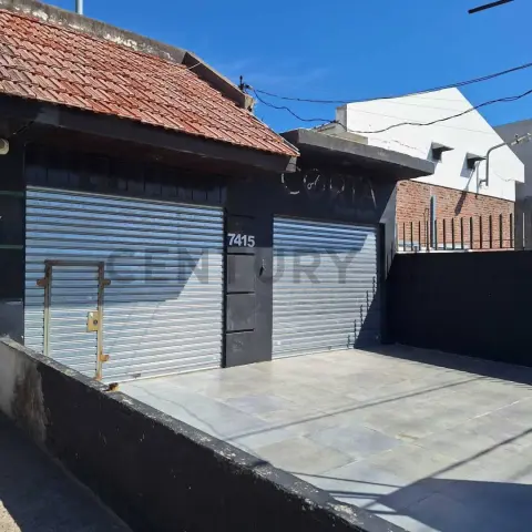 Local en Melchor Romero