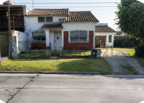 Casa de 2 dormitorios en Ringuelet