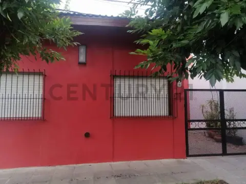 Casa de 2 dormitorios en Villa Elvira