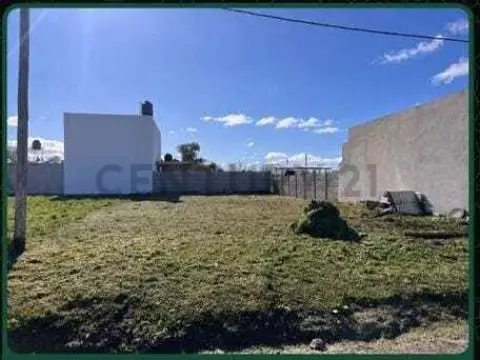 Lote de 325 m² en Los Hornos