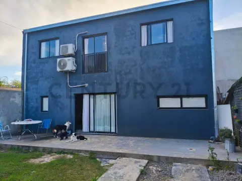 Casa de 3 dormitorios en Los Hornos