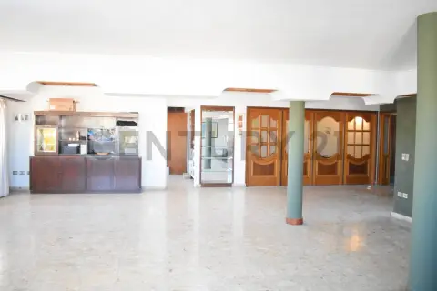 Departamento de 4 dormitorios en La Plata